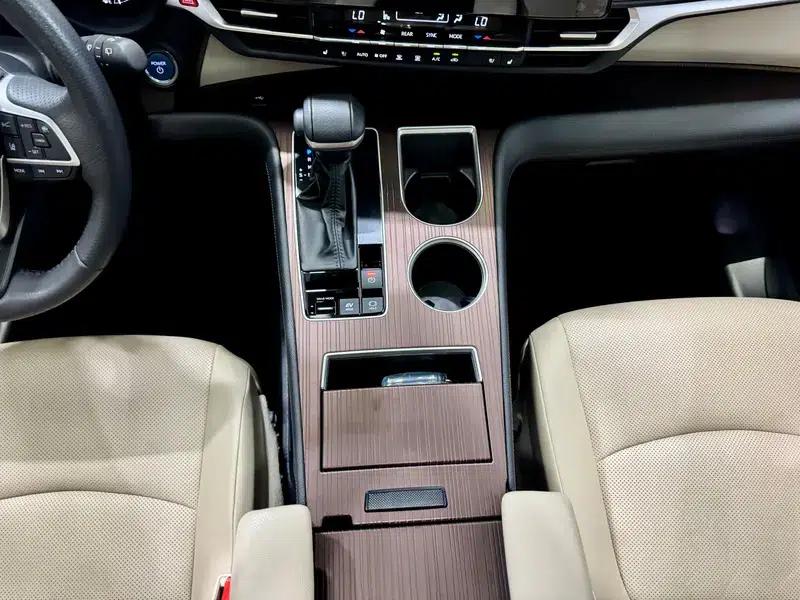 2023 Grevia Intelligent Hybrid Dual Engine 2.5L Premium PLUS — миниатюра 19
