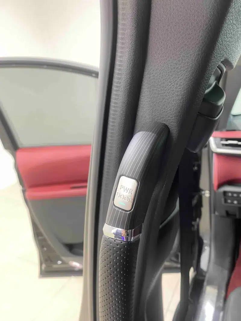 2024 Grevia Intelligent Hybrid Dual Engine 2.5L AWD Premium PLUS Edition — миниатюра 8