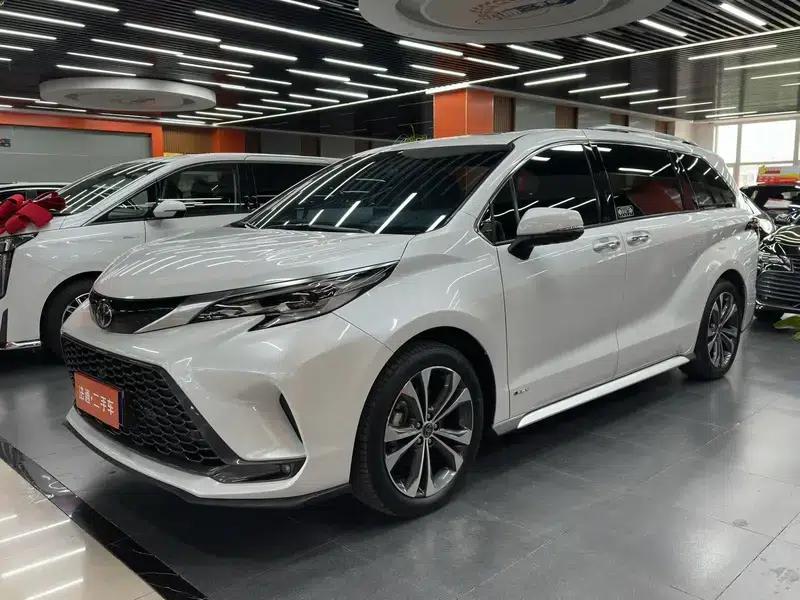 2024 Grevia Intelligent Hybrid Dual Engine 2.5L Two-Wheel Drive Premium PLUS Edition — миниатюра 1
