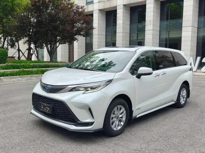 2023 Grevia Intelligent Hybrid Dual Engine 2.5L Comfort Edition — миниатюра 1