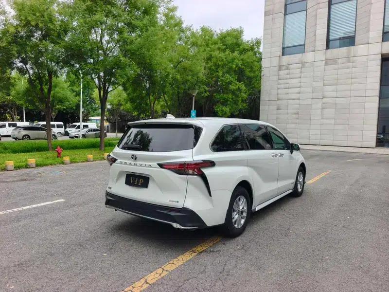 2023 Grevia Intelligent Hybrid Dual Engine 2.5L Comfort Edition — миниатюра 6