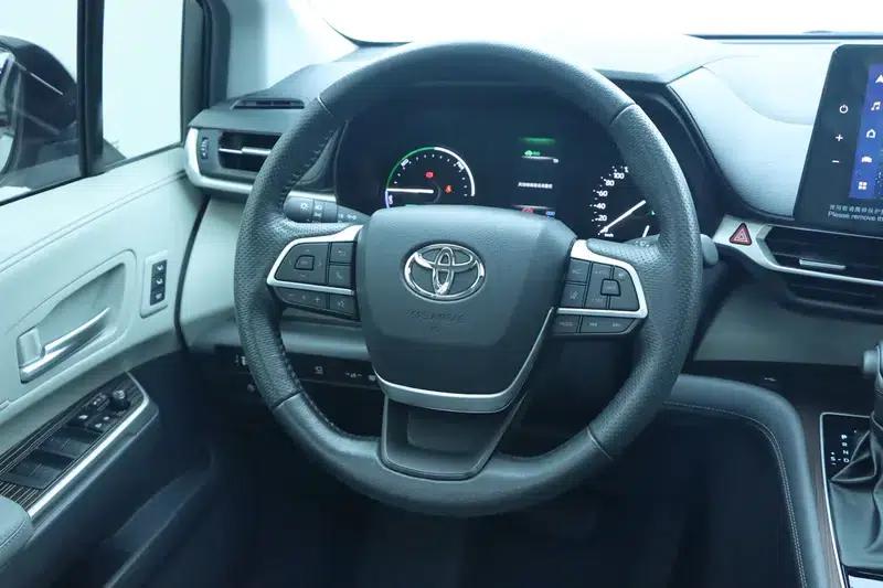 2023 Grevia Intelligent Hybrid Dual Engine 2.5L Premium PLUS — миниатюра 13