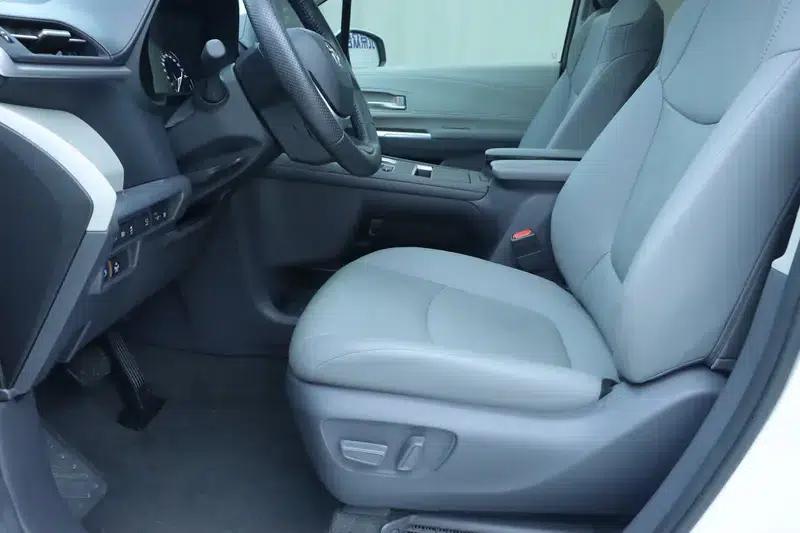 2023 Grevia Intelligent Hybrid Dual Engine 2.5L Premium PLUS — миниатюра 17