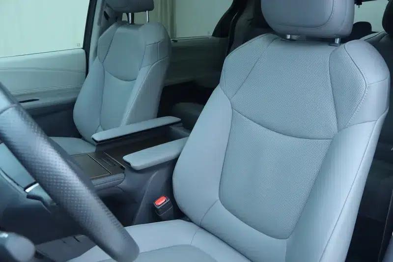2023 Grevia Intelligent Hybrid Dual Engine 2.5L Premium PLUS — миниатюра 18