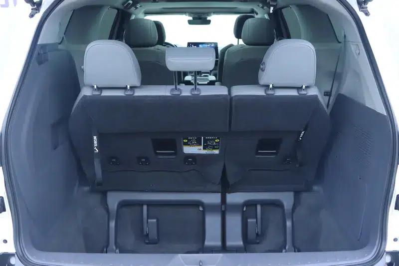 2023 Grevia Intelligent Hybrid Dual Engine 2.5L Premium PLUS — миниатюра 23