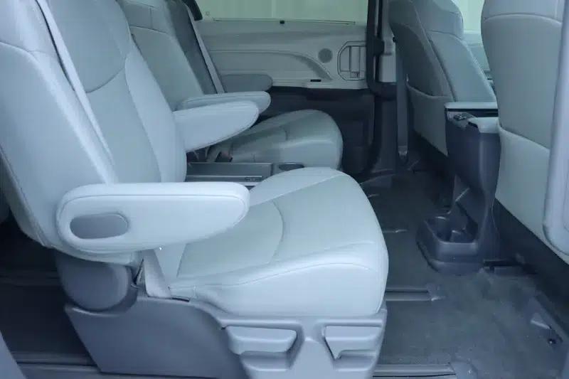 2023 Grevia Intelligent Hybrid Dual Engine 2.5L Premium PLUS — миниатюра 25