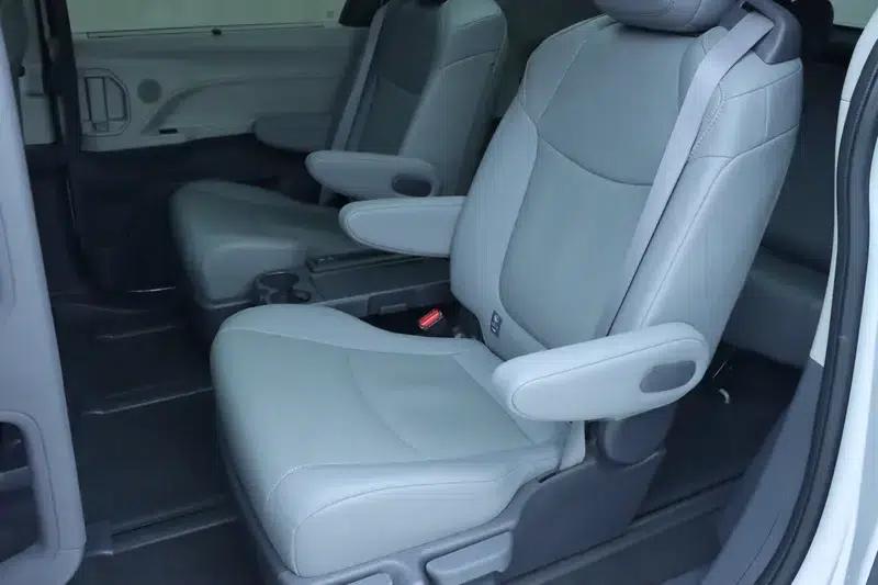 2023 Grevia Intelligent Hybrid Dual Engine 2.5L Premium PLUS — миниатюра 29