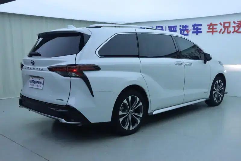 2023 Grevia Intelligent Hybrid Dual Engine 2.5L Premium PLUS — миниатюра 6