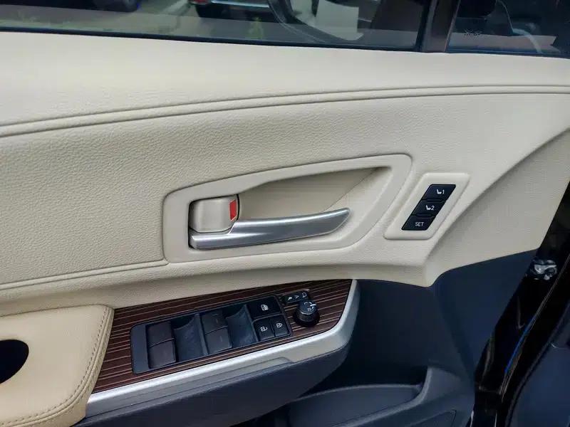 2023 Grevia Intelligent Hybrid Dual Engine 2.5L Premium PLUS — миниатюра 25