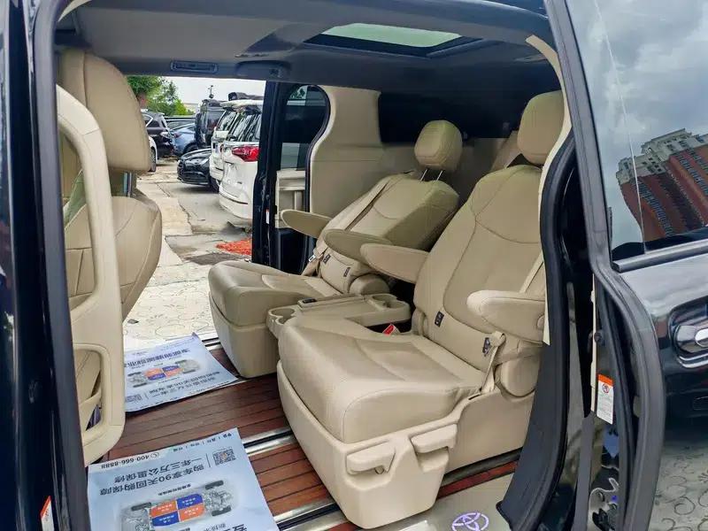 2023 Grevia Intelligent Hybrid Dual Engine 2.5L Premium PLUS — миниатюра 28