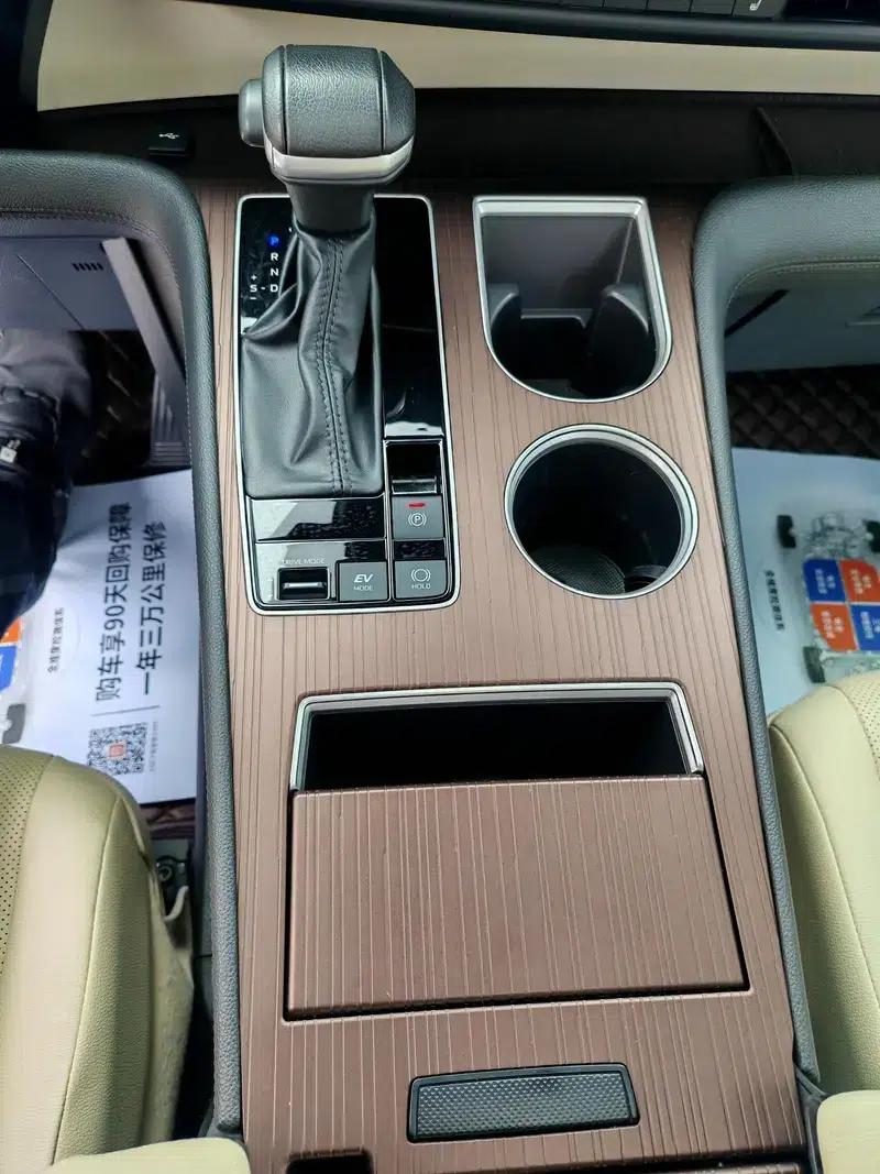 2023 Grevia Intelligent Hybrid Dual Engine 2.5L Premium PLUS — миниатюра 9