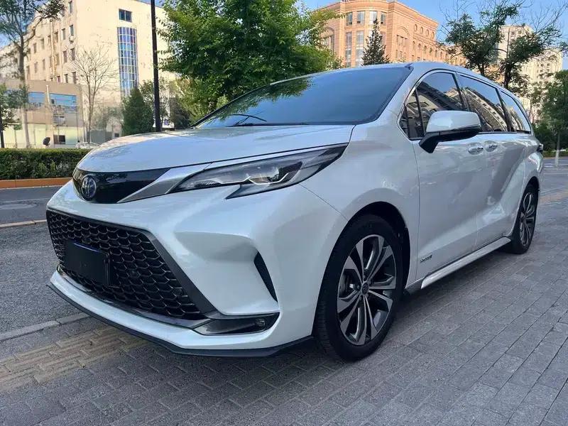 2023 Grevia Intelligent Hybrid Dual Engine 2.5L Premium PLUS — миниатюра 1