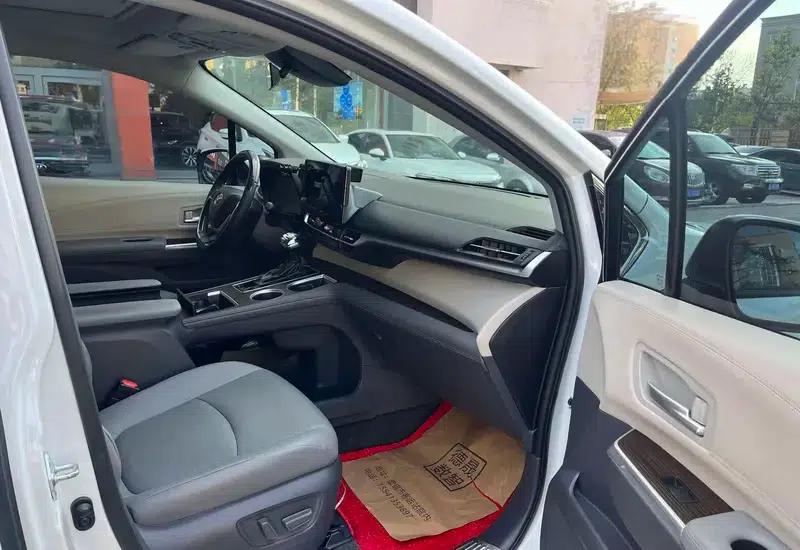 2023 Grevia Intelligent Hybrid Dual Engine 2.5L Premium PLUS — миниатюра 5