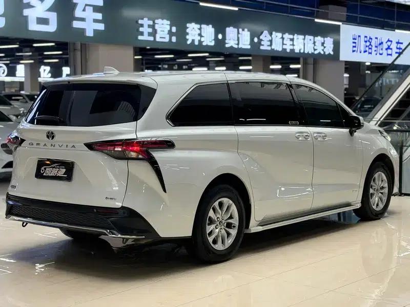 2024 Grevia Intelligent Hybrid Dual Engine 2.5L Two-Wheel Drive Comfort Edition — миниатюра 6