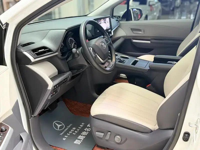 2024 Grevia Intelligent Hybrid Dual Engine 2.5L Two-Wheel Drive Comfort Edition — миниатюра 9