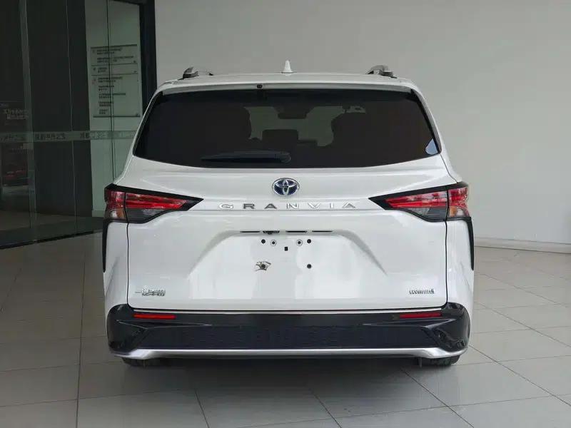 2023 Grevia Intelligent Hybrid Dual Engine 2.5L Premium VIP — миниатюра 3