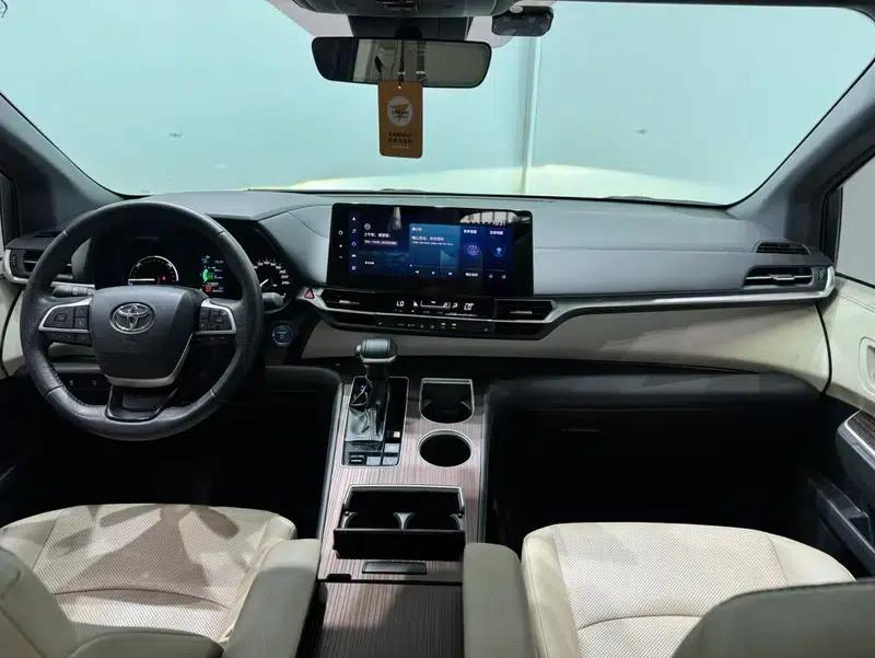 2023 Grevia Intelligent Hybrid Dual Engine 2.5L Premium PLUS — миниатюра 8