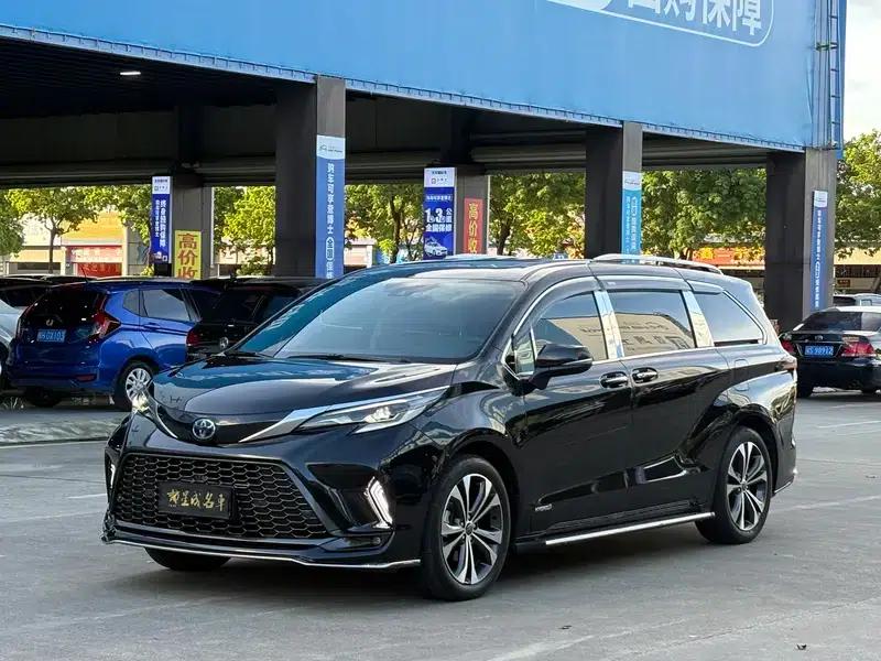 2023 Grevia Intelligent Hybrid Dual Engine 2.5L Premium PLUS — миниатюра 1