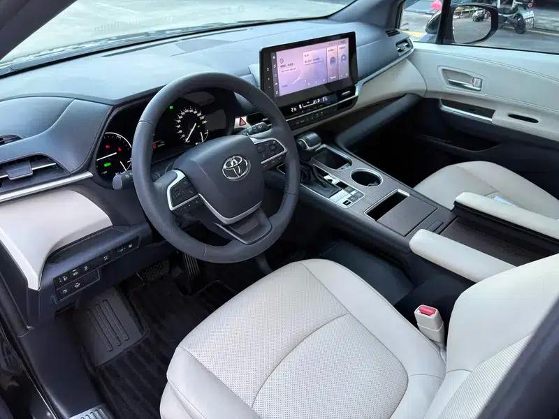 2023 Grevia Intelligent Hybrid Dual Engine 2.5L Premium PLUS — миниатюра 13