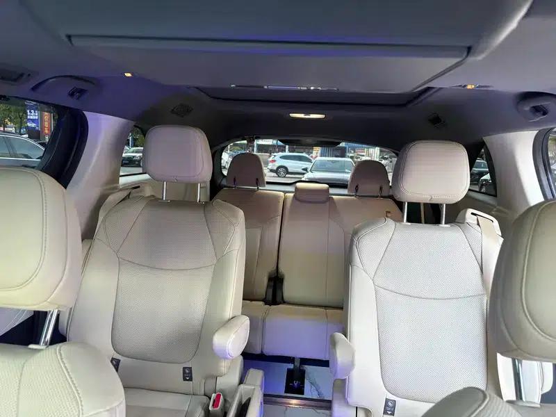 2023 Grevia Intelligent Hybrid Dual Engine 2.5L Premium PLUS — миниатюра 18