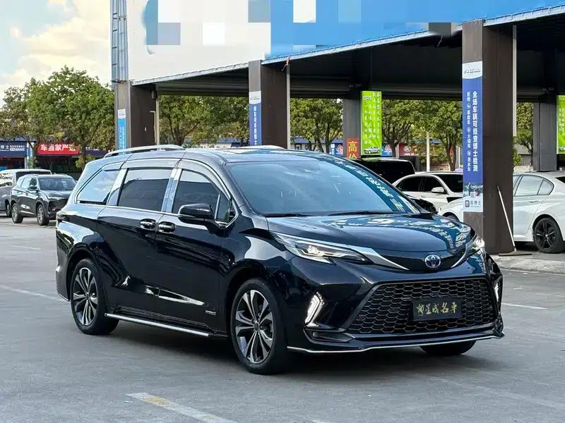2023 Grevia Intelligent Hybrid Dual Engine 2.5L Premium PLUS — миниатюра 3
