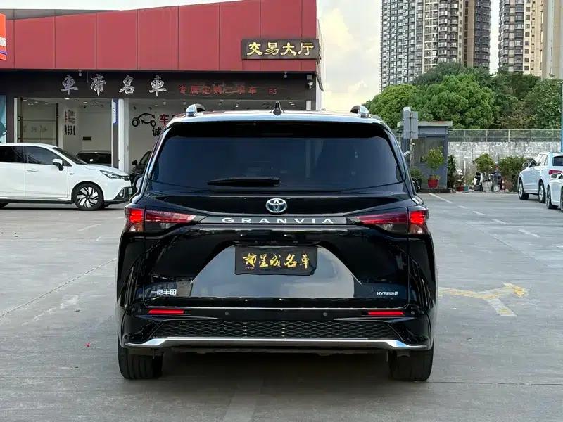 2023 Grevia Intelligent Hybrid Dual Engine 2.5L Premium PLUS — миниатюра 5