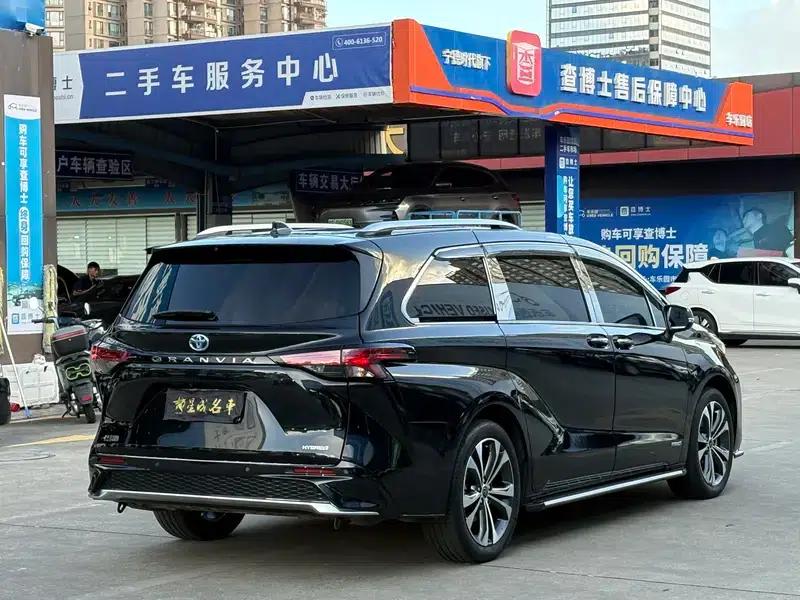 2023 Grevia Intelligent Hybrid Dual Engine 2.5L Premium PLUS — миниатюра 6