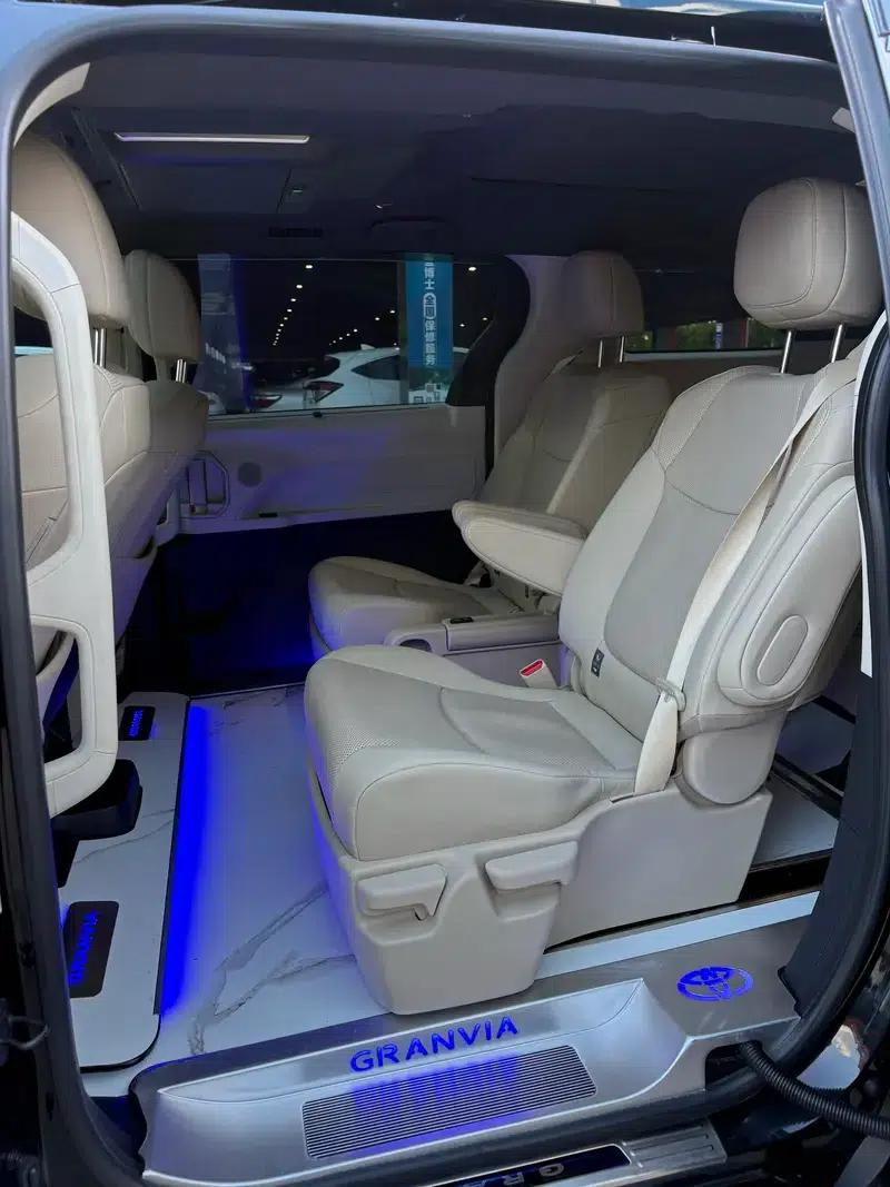 2023 Grevia Intelligent Hybrid Dual Engine 2.5L Premium PLUS — миниатюра 9