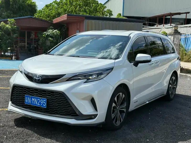 2022 Grevia 2.5L Hybrid Flagship Edition — миниатюра 1