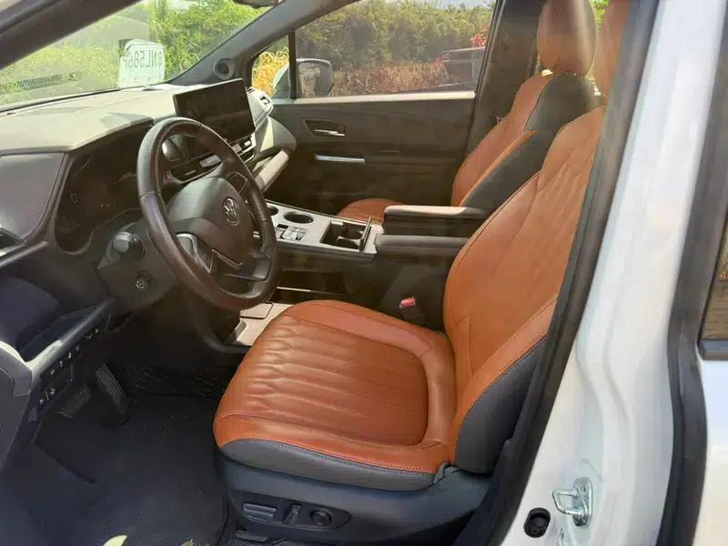 2022 Grevia 2.5L Hybrid Flagship Edition — миниатюра 8