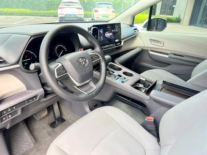 2024 Grevia Intelligent Hybrid Dual Engine 2.5L Two-Wheel Drive Comfort Edition — миниатюра 11