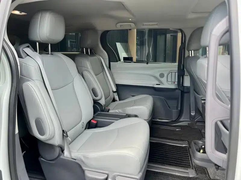 2024 Grevia Intelligent Hybrid Dual Engine 2.5L Two-Wheel Drive Comfort Edition — миниатюра 15
