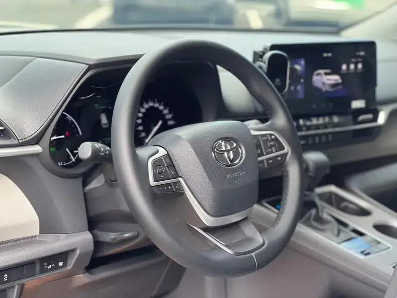 2024 Grevia Intelligent Hybrid Dual Engine 2.5L Two-Wheel Drive Comfort Edition — миниатюра 10