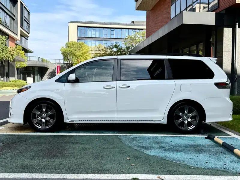 2015 Grevia 3.5L Automatic Rear-Wheel Drive 7-Seater (Parallel Import) — миниатюра 4