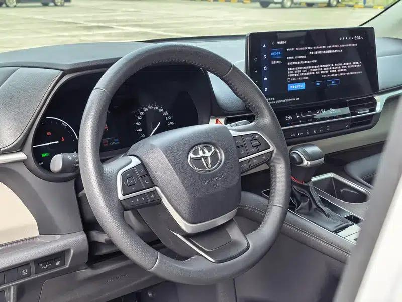 2023 Grevia Intelligent Hybrid Dual Engine 2.5L Premium PLUS — миниатюра 13