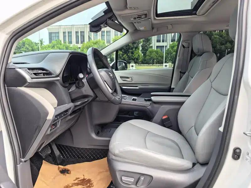 2023 Grevia Intelligent Hybrid Dual Engine 2.5L Premium PLUS — миниатюра 17