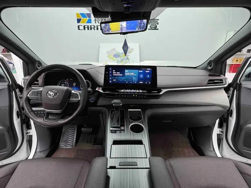 2022 Grevia 2.5L Hybrid Flagship Edition — миниатюра 14