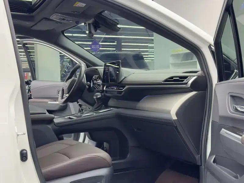 2022 Grevia 2.5L Hybrid Flagship Edition — миниатюра 18