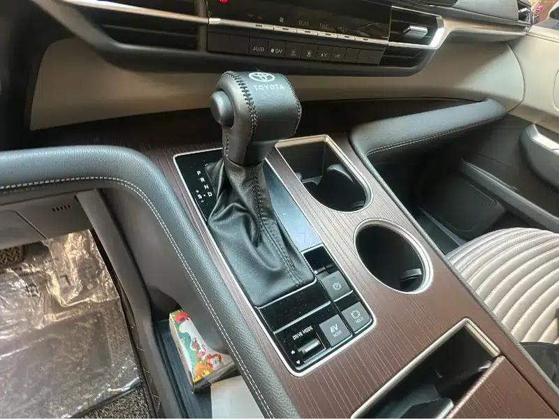 2023 Grevia Intelligent Hybrid Dual Engine 2.5L Comfort Edition — миниатюра 14