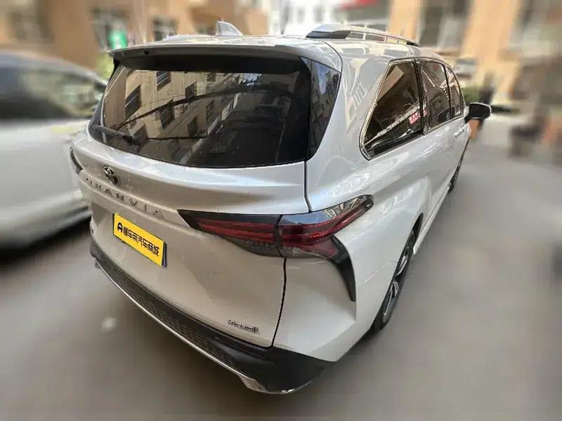 2023 Grevia Intelligent Hybrid Dual Engine 2.5L Comfort Edition — миниатюра 4