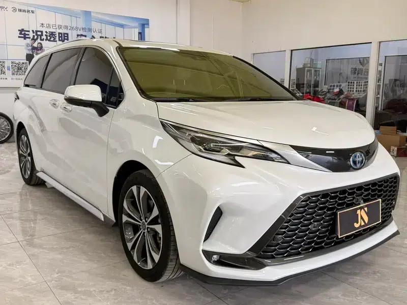 2023 Grevia Intelligent Hybrid Dual Engine 2.5L Premium PLUS — миниатюра 3