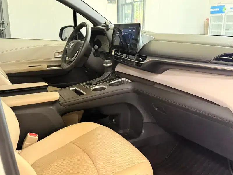 2023 Grevia Intelligent Hybrid Dual Engine 2.5L Premium PLUS — миниатюра 7
