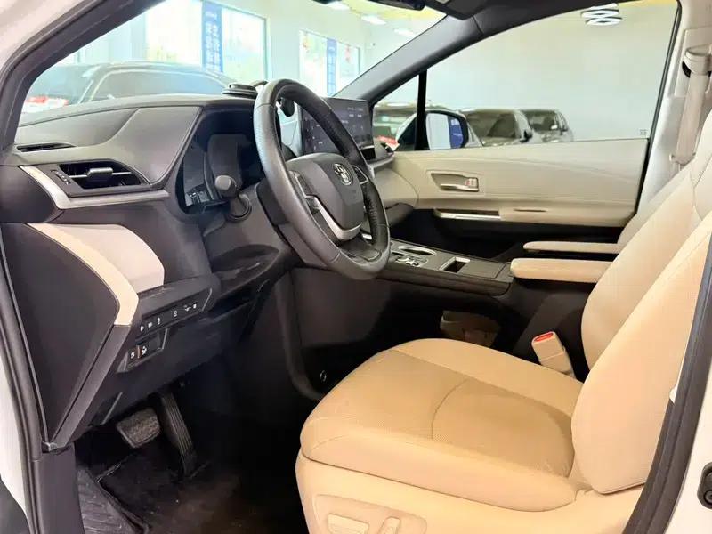 2023 Grevia Intelligent Hybrid Dual Engine 2.5L Premium PLUS — миниатюра 8