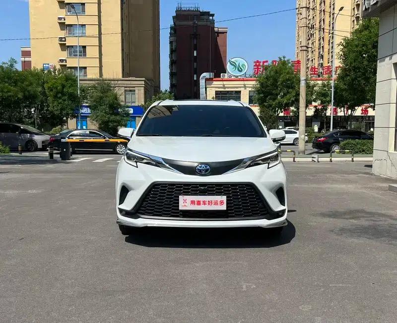 2024 Grevia Intelligent Hybrid Dual Engine 2.5L Two-Wheel Drive Comfort Edition — миниатюра 2