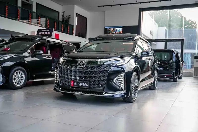 2024 Grevia Intelligent Hybrid Dual Engine 2.5L Two-Wheel Drive Comfort Edition — миниатюра 1