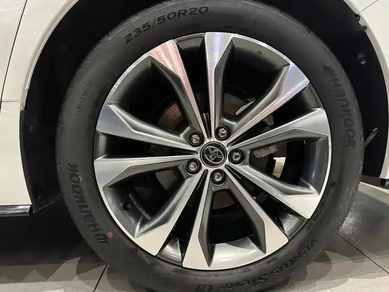 2022 Grevia 2.5L Hybrid Flagship Edition — миниатюра 11