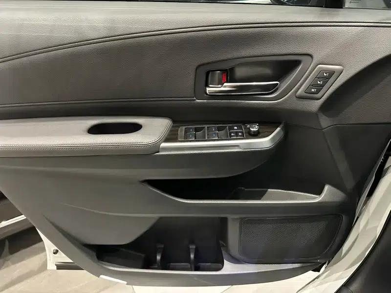 2022 Grevia 2.5L Hybrid Flagship Edition — миниатюра 13