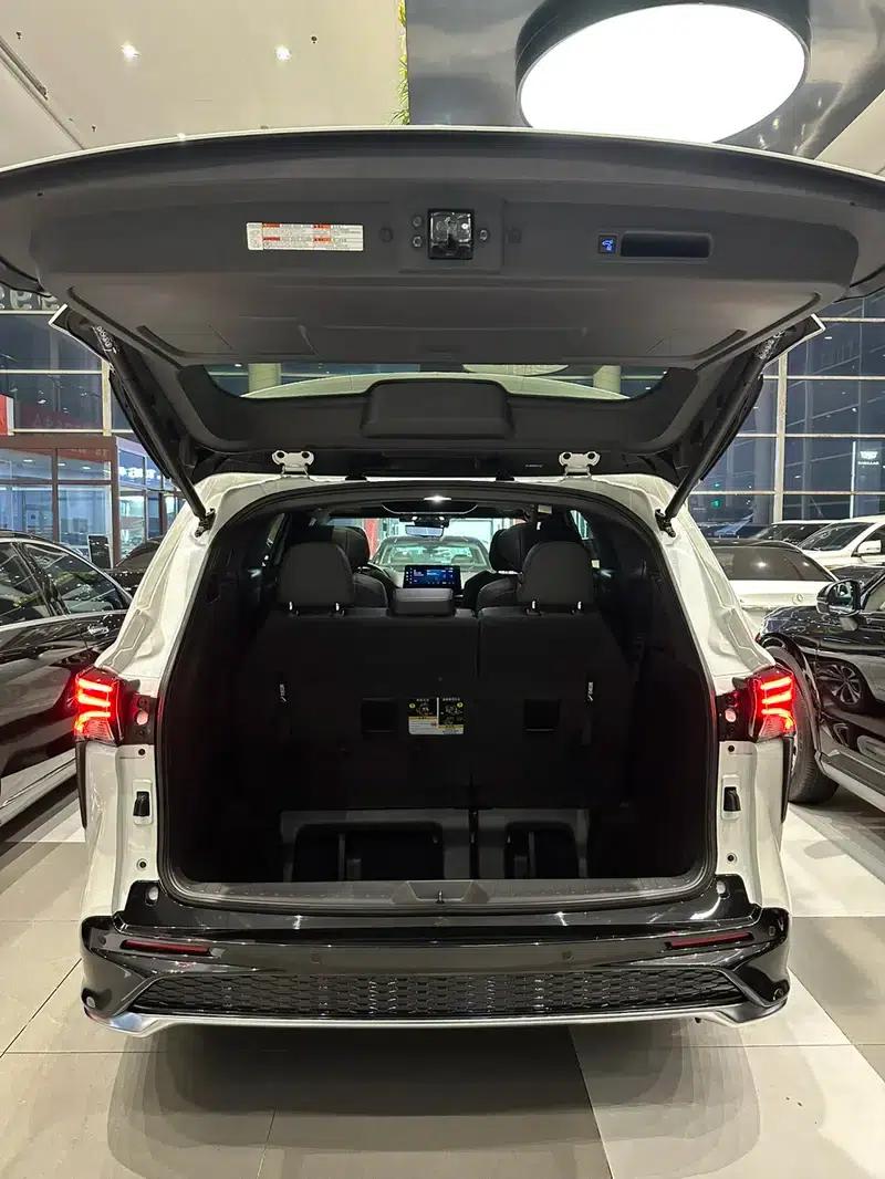 2022 Grevia 2.5L Hybrid Flagship Edition — миниатюра 8