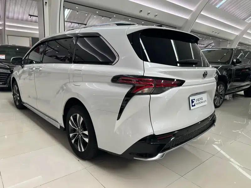 2024 Grevia Intelligent Hybrid Dual Engine 2.5L AWD Premium PLUS Edition — миниатюра 4