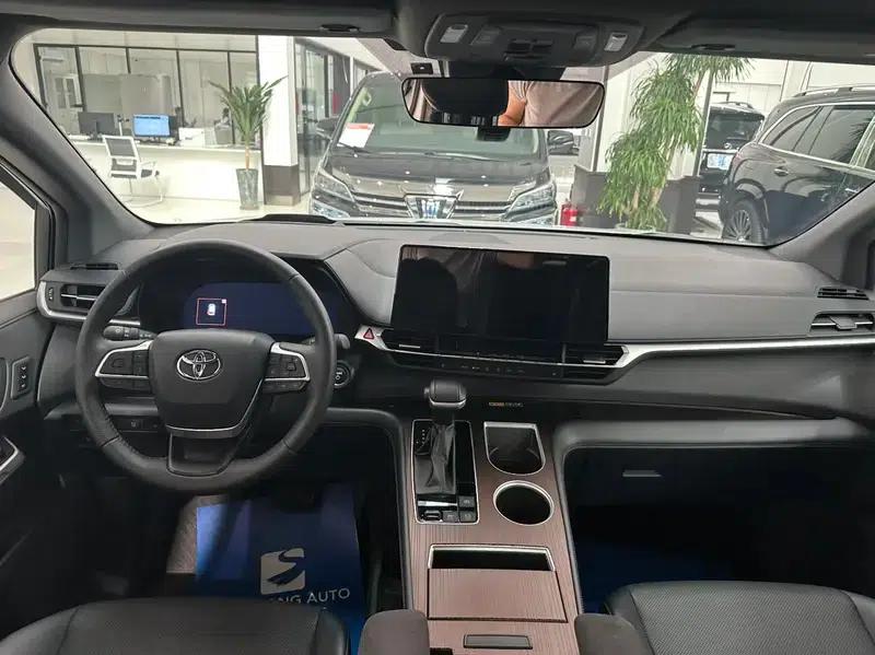 2024 Grevia Intelligent Hybrid Dual Engine 2.5L AWD Premium PLUS Edition — миниатюра 9